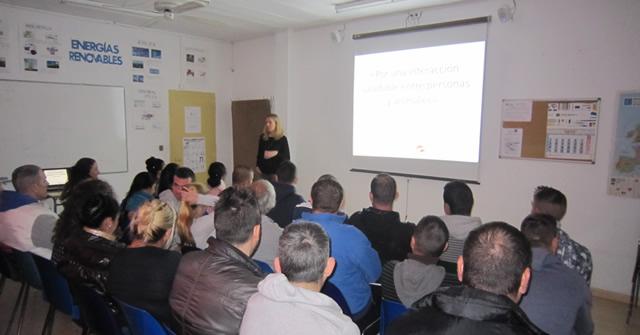 2.Charla en la escuela de adultos Viktoria Kent